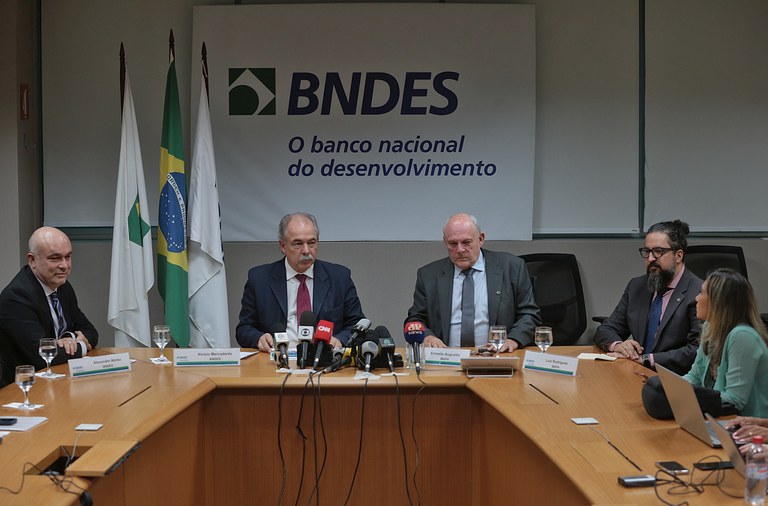 BNDES anuncia linha de crédito de R$ 2 bilhões para setor rural