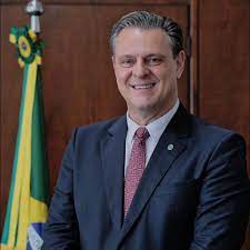Ministro cumpre agenda na Inglaterra com foco no agronegócio brasileiro