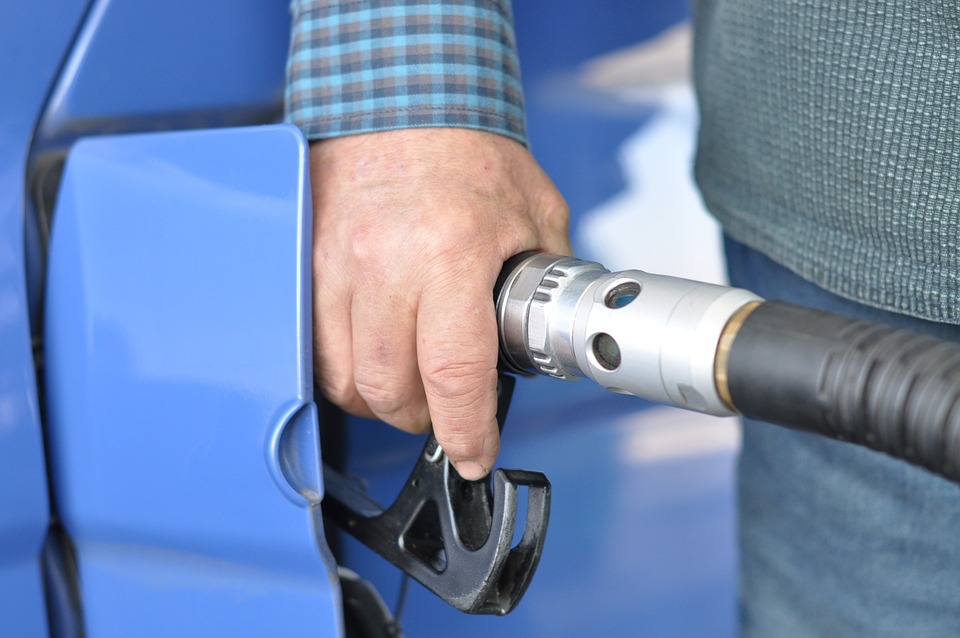Preço da gasolina no Brasil se mantém estável; etanol pressiona a competitividade