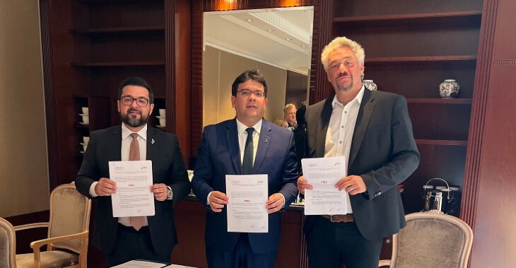 Governador Rafael Fonteles assina acordo com empresa alemã para pesquisas sobre hidrogênio verde no Piauí