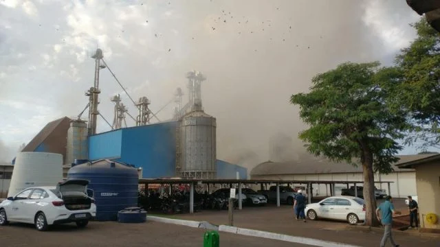 Explosão em secador de grãos da C.Vale deixa mortos e desaparecidos