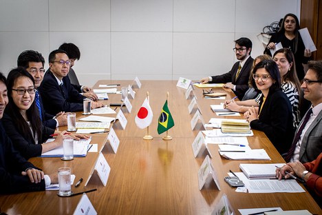 Brasil discute parcerias em energia verde, transformação digital e semicondutores com Japão