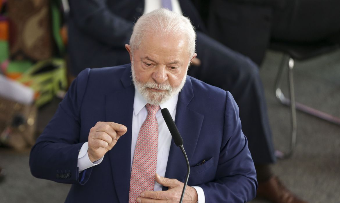 Lula propõe recompensas para prefeitos que combatem desmatamento na Amazônia