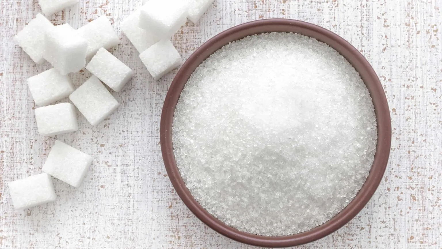 Açúcar tem valorização tímida após OIA aumentar déficit global