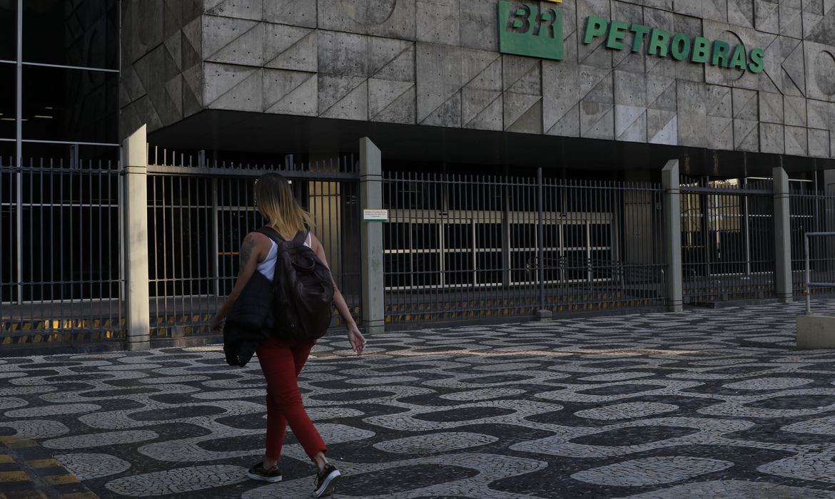 Petrobras surpreende mercado ao lançar primeira gasolina eco-friendly do país