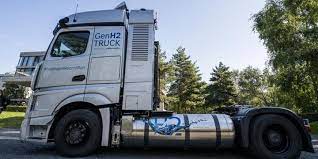Berlim lidera a revolução do hidrogênio líquido com caminhão sustentável