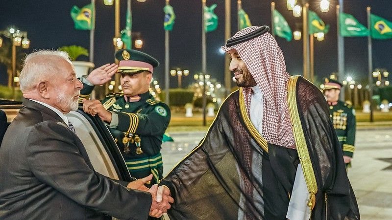 Lula termina missão na Arábia saudita