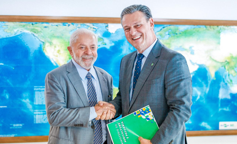 Lula e o Ministro Fávaro se encontram para debater estratégias visando fortalecer o setor agro brasileiro