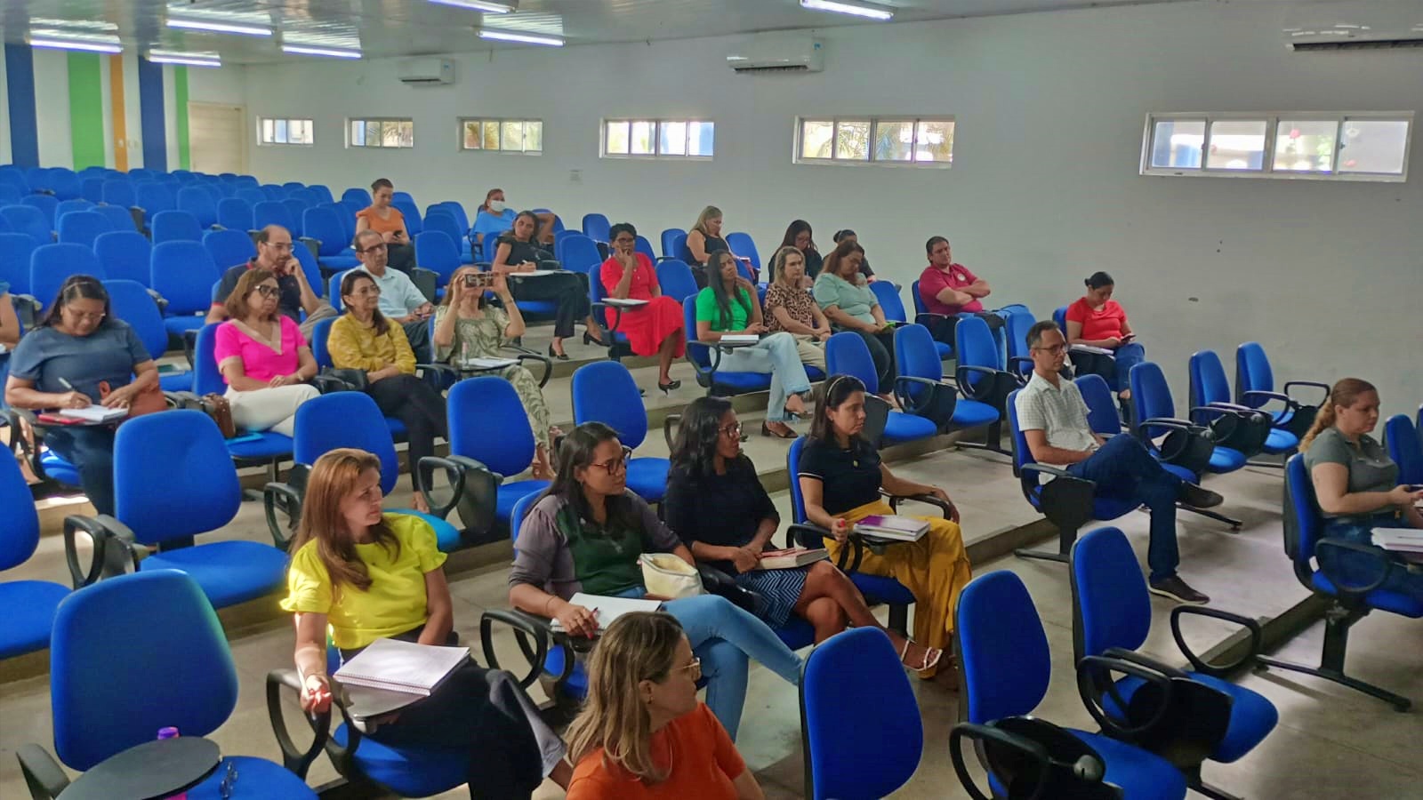 Programa Escola em Tempo Integral é apresentado aos gestores da Rede Municipal de Ensino