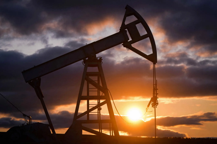 Opep+ prorroga cortes na produção de petróleo até 2025