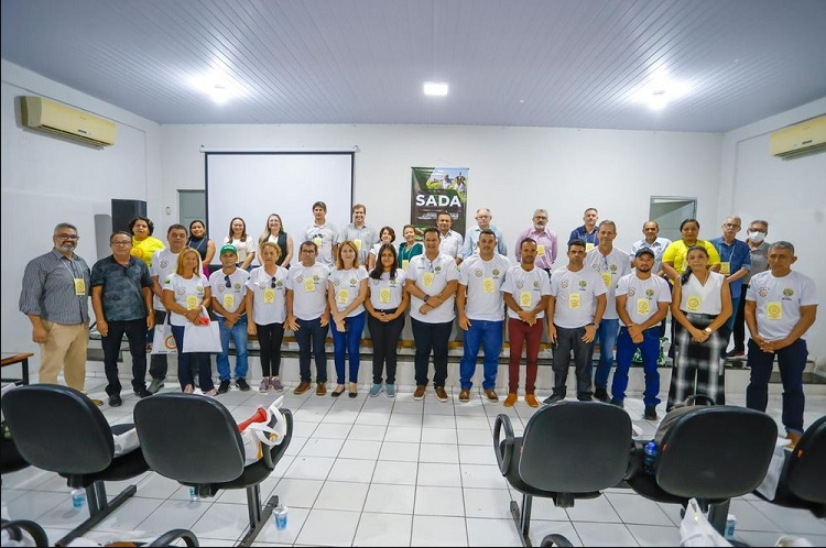 Apicultores do Acre participam de intercâmbio do mel no Piauí