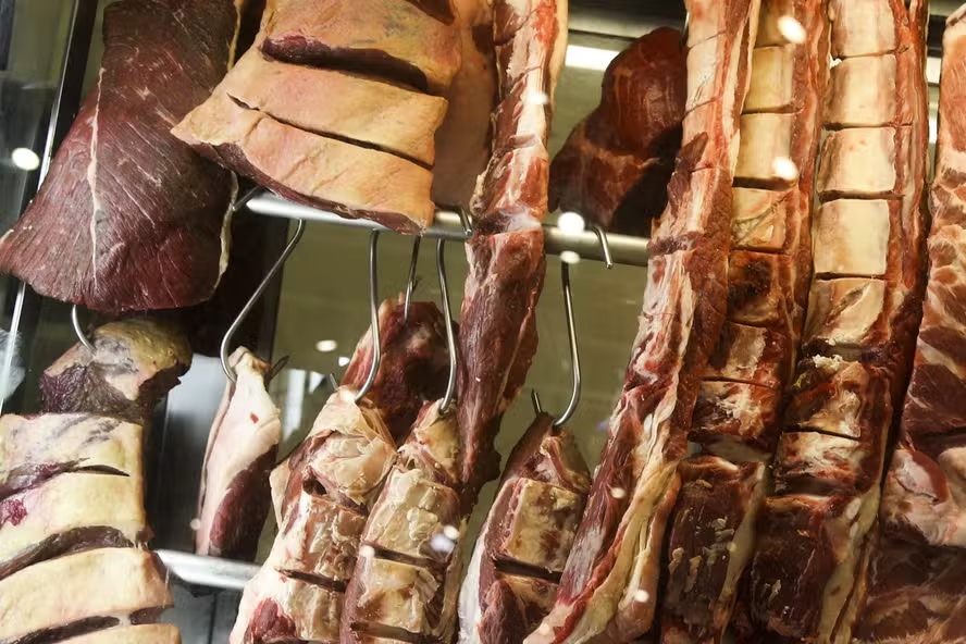 Do campo ao prato: por que o preço da carne bovina subiu no Brasil?