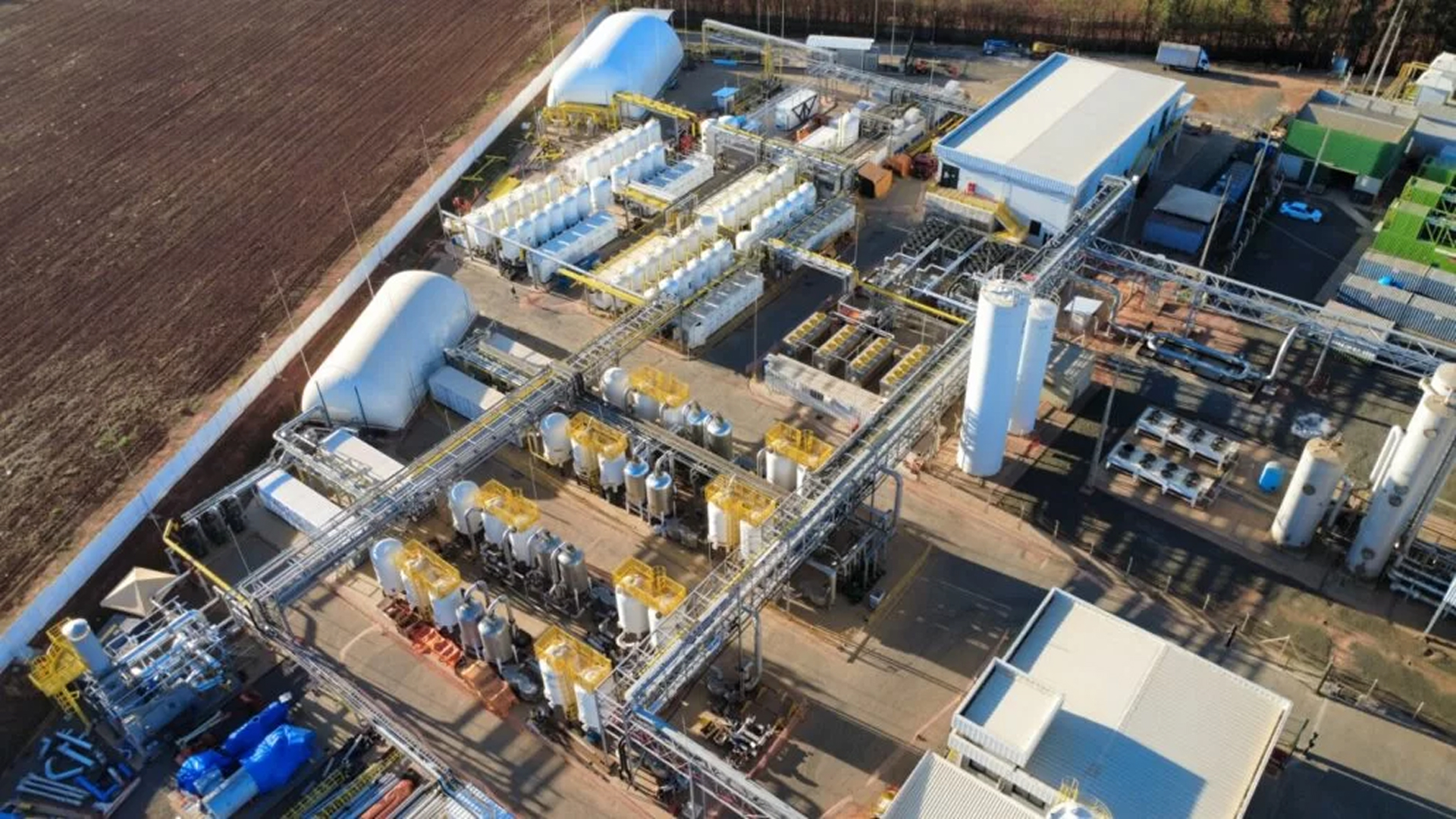 Lixo urbano vira combustível em nova planta de biometano inaugurada em Paulínia